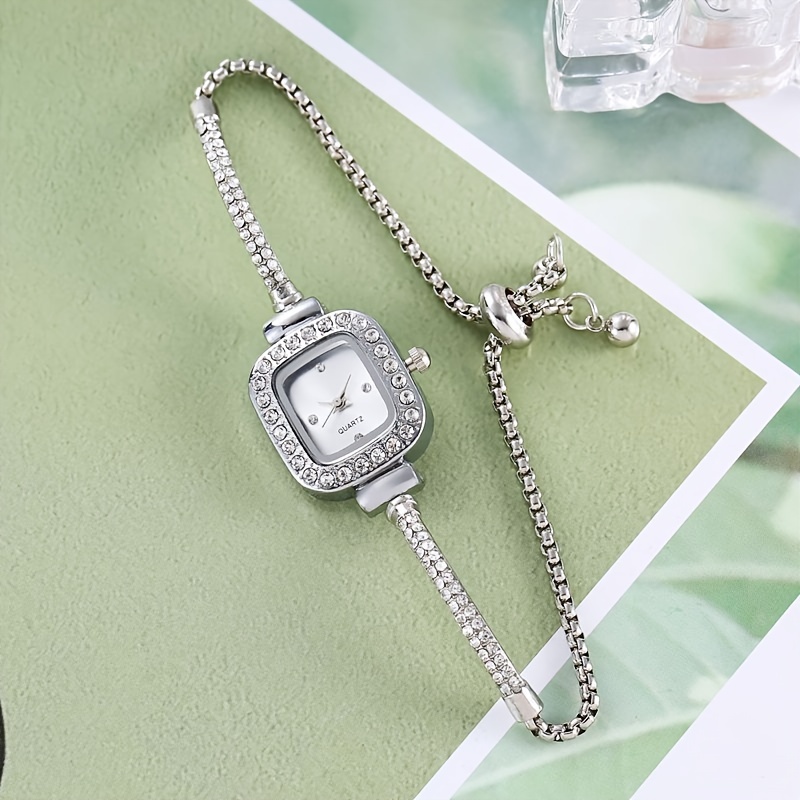 glamorous alloy bracelet watch quartz movement elegant pointer display fashionable and versatile design details 3